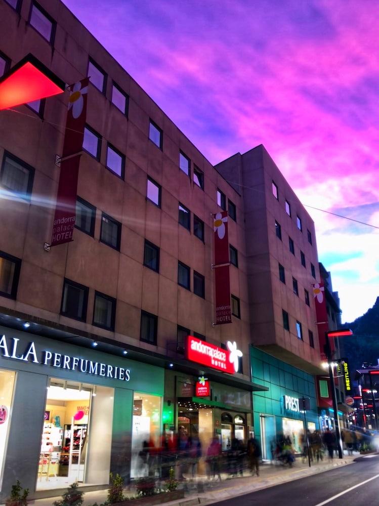 Andorra Palace Luaran gambar